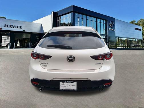 2025 Mazda Mazda3 FWD w/Preferred Package