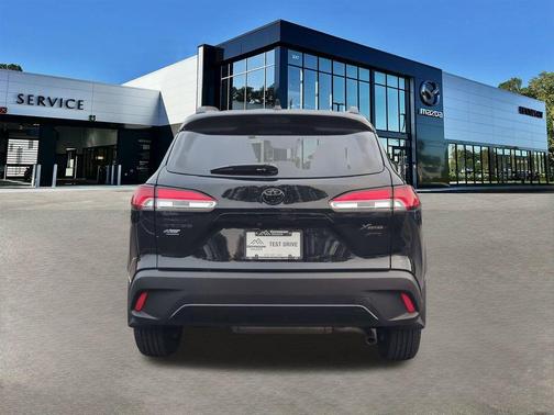 2025 Toyota Corolla Cross LE