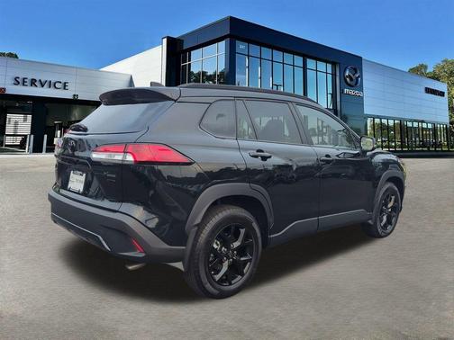 2025 Toyota Corolla Cross LE