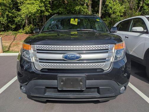 Tuxedo Black Metallic 2014 Ford Explorer XLT