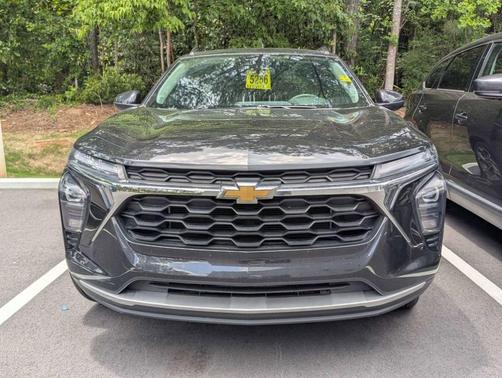Black Metallic 2024 Chevrolet Trax LT