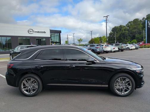 Black 2024 Genesis GV70 2.5T