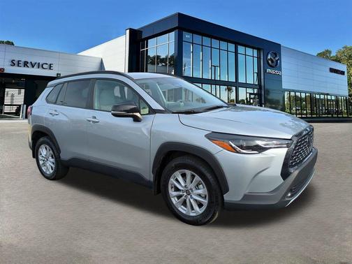 2025 Toyota Corolla Cross LE