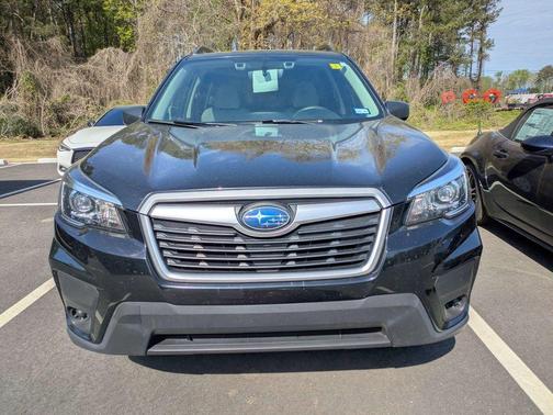 Crystal Black Silica 2020 Subaru Forester