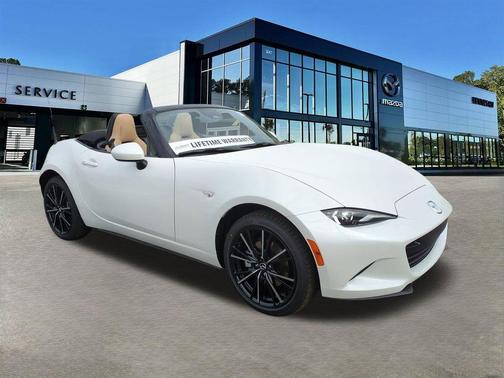 Snowflake White Pearl 2026 Mazda MX-5 Miata Grand Touring