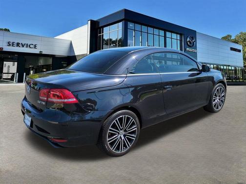 Deep Black 2014 Volkswagen Eos Sport