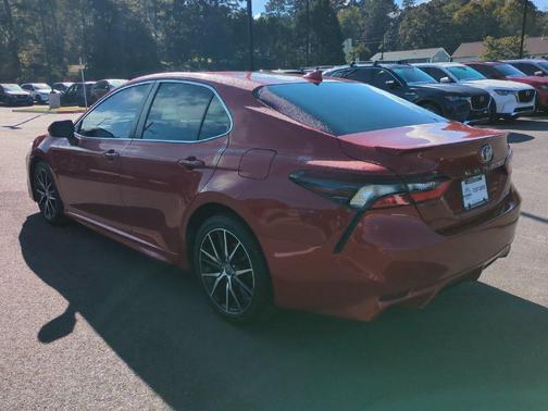 Red 2023 Toyota Camry SE
