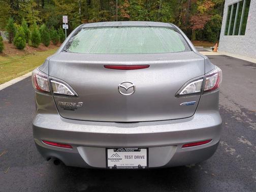 2013 Mazda Mazda3 i Sport