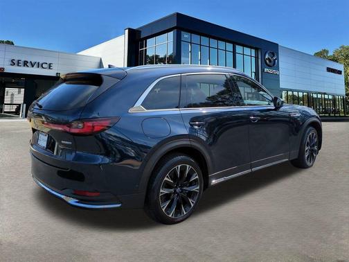 2024 Mazda CX-90 PHEV Premium Plus