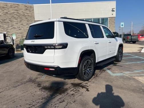 2026 Jeep Grand Wagoneer Base