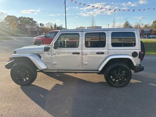 2024 Jeep Wrangler 4xe Sahara