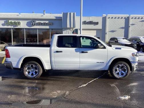 2025 RAM 1500 Big Horn Crew Cab 4x4 57' Box