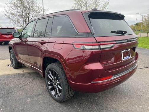 Velvet Red Pearlcoat 2026 Jeep Grand Cherokee Limited