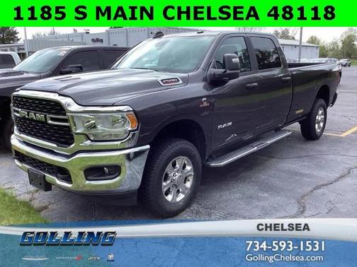 2023 RAM 2500 Big Horn Crew Cab 4x4 8 Box