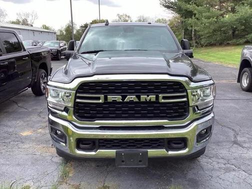 2023 RAM 2500 Big Horn Crew Cab 4x4 8 Box