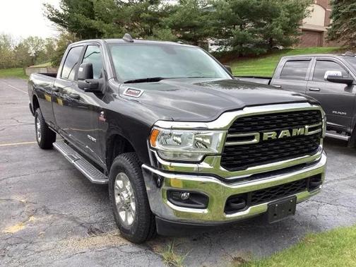2023 RAM 2500 Big Horn Crew Cab 4x4 8 Box