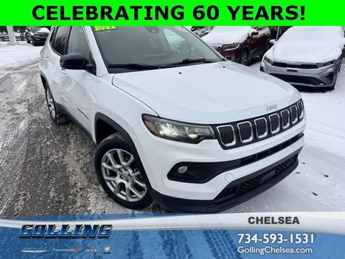 2022 Jeep Compass Latitude Lux