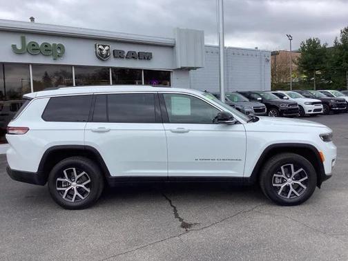 2023 Jeep Grand Cherokee L Limited 4x4