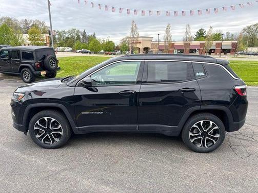 Diamond Black 2023 Jeep Compass Limited