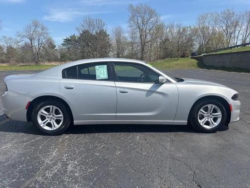 2022 Dodge Charger SXT RWD