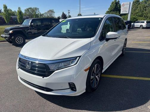 Platinum White Pearl 2021 Honda Odyssey Touring
