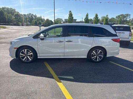 Platinum White Pearl 2021 Honda Odyssey Touring
