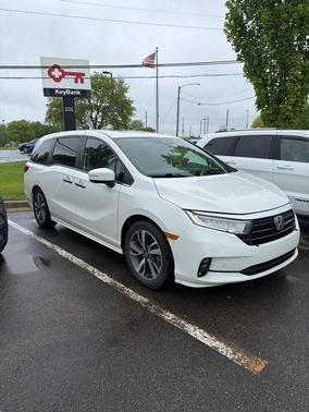 Platinum White Pearl 2021 Honda Odyssey Touring