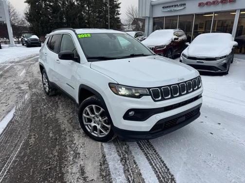2022 Jeep Compass Latitude Lux 4x4
