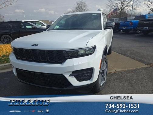 2025 Jeep Grand Cherokee Laredo