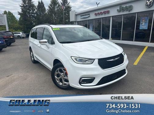 Bright White Clearcoat 2022 Chrysler Pacifica Limited