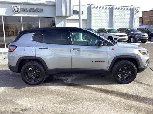 2024 Jeep Compass Trailhawk 4x4
