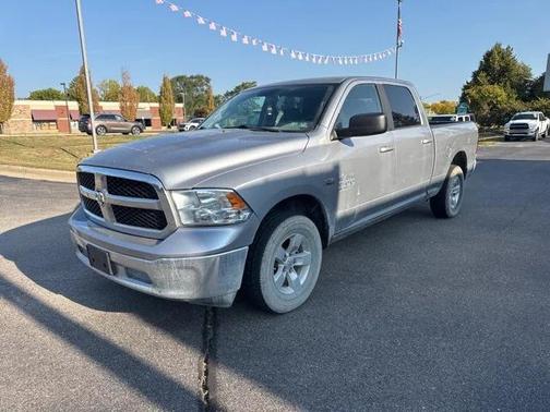 2020 RAM 1500 Classic SLT Crew Cab 4x4 64' Box