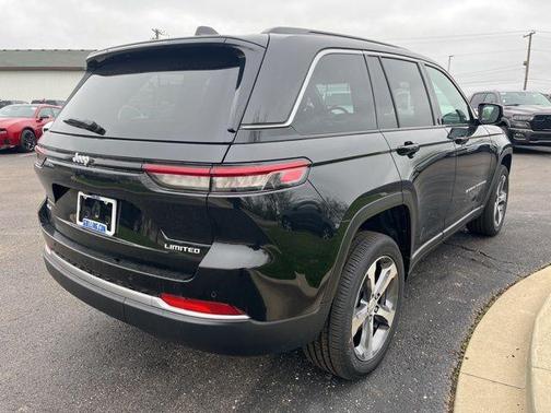 Diamond Black 2026 Jeep Grand Cherokee Limited