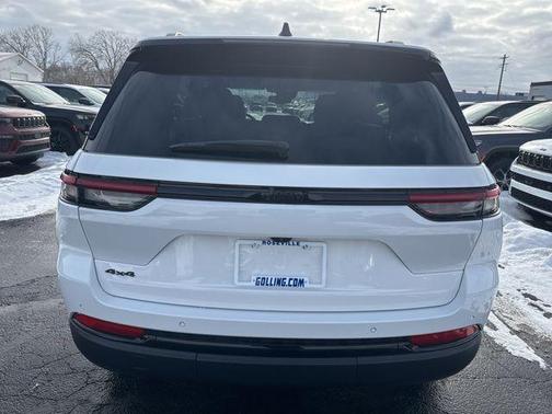 2024 Jeep Grand Cherokee Laredo