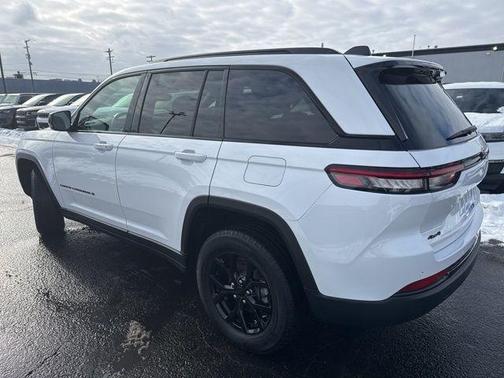 2024 Jeep Grand Cherokee Laredo