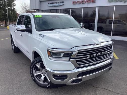 2022 RAM 1500 Laramie Crew Cab 4x4 57' Box