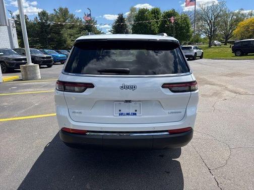 Bright White Clearcoat 2024 Jeep Grand Cherokee L Laredo