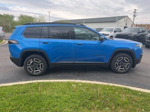 Hydro Blue Pearlcoat 2026 Jeep Cherokee LAREDO/LIMITED