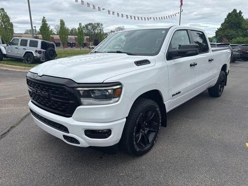 Bright White Clearcoat 2023 RAM 1500 Big Horn