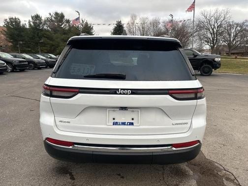 2025 Jeep Grand Cherokee Laredo