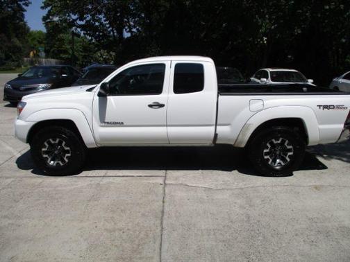 2013 Toyota Tacoma Base