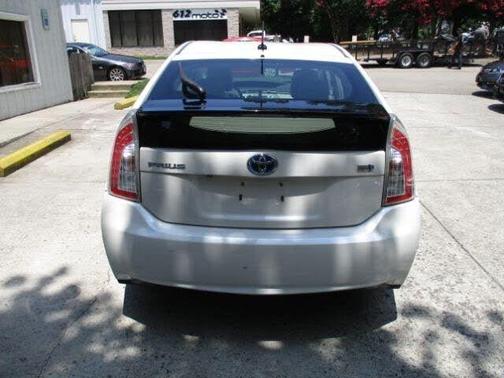 2013 Toyota Prius WITH BLUETOOTH AND