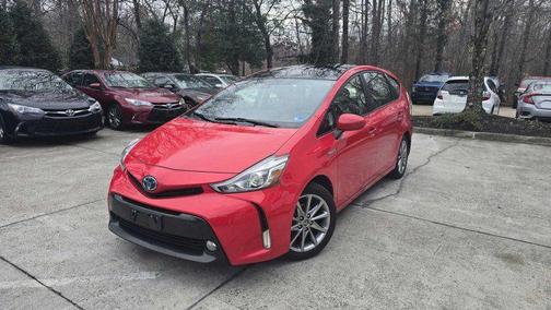 2017 Toyota Prius v Five