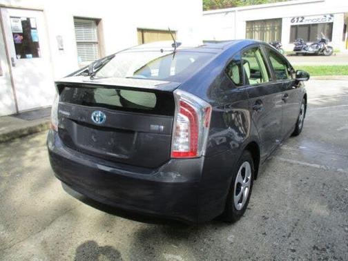 2013 Toyota Prius Three