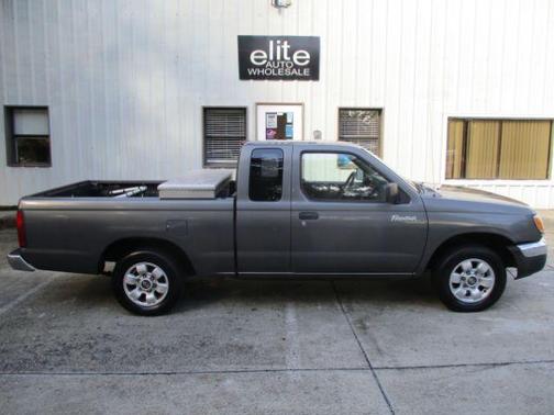 2000 Nissan Frontier XE King Cab