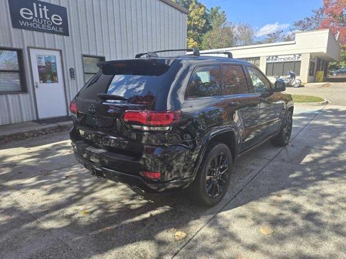 2017 Jeep Grand Cherokee Laredo