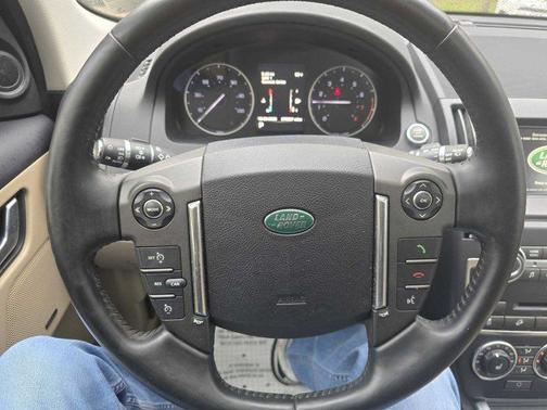 2014 Land Rover LR2 Base