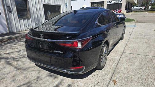 Black 2019 Lexus ES 300h Ultra Luxury