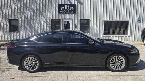 Black 2019 Lexus ES 300h Ultra Luxury