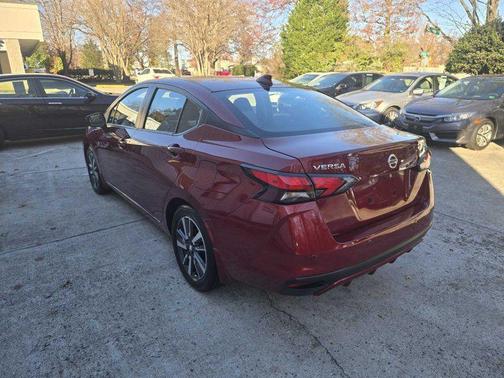 2021 Nissan Versa 1.6 SV